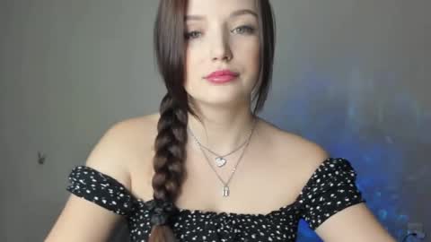Snapshot of evaamillerr chatting on 01-31-25, 12:40 Eva online show from 01-31-25, 12:40
