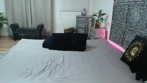 evabarbi online show from 12-15-24, 12:29