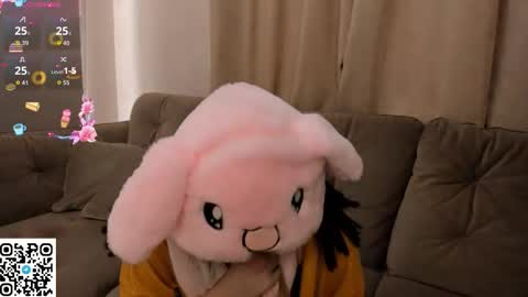 Eva online show from 10-27-25, 05:11