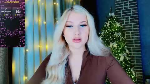 Eva  online show from 12-20-25, 10:22