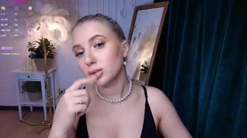 Eva  online show from 06-09-26, 02:45