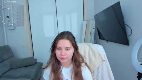 Eva online show from 10-13-25, 06:57