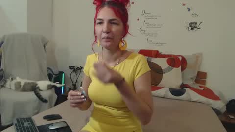 Snapshot of evadesireone chatting on 02-05-25, 02:59 EvadesireONE online show from 02-05-25, 02:59