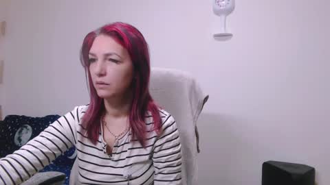 EvadesireONE online show from 02-25-26, 10:47