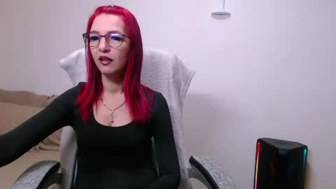 EvadesireONE online show from 04-19-26, 08:02