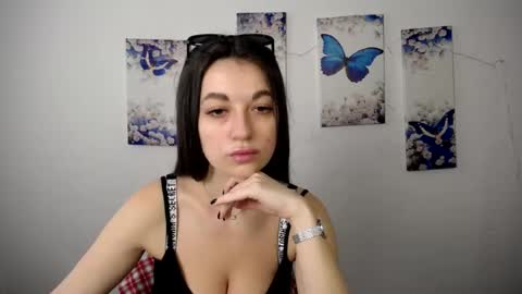 Snapshot of evaeldis chatting on 06-15-26, 12:07 Eva online show from 06-15-26, 12:07