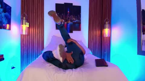 EVA GODDESS  online show from 11-21-25, 08:40