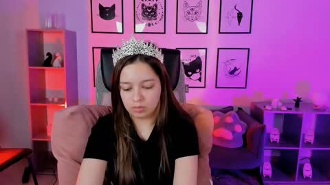 Snapshot of evagrase chatting on 03-14-26, 05:40 Eva online show from 03-14-26, 05:40