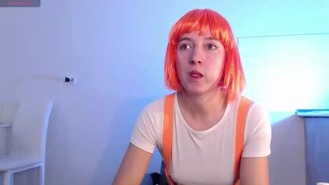 Eva online show from 09-15-25, 04:23