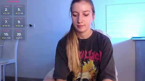 Snapshot of evahailey_ chatting on 07-30-26, 05:17 Eva online show from 07-30-26, 05:17