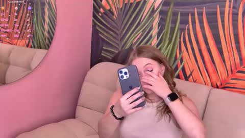Snapshot of evahariss1 chatting on 10-24-25, 10:22 evahariss1 online show from 10-24-25, 10:22