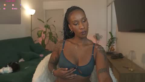 evajacksss_ online show from 06-10-26, 07:13
