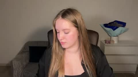 Eva online show from 04-22-26, 08:43