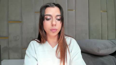 Snapshot of evalims chatting on 09-21-25, 10:06 EVA online show from 09-21-25, 10:06