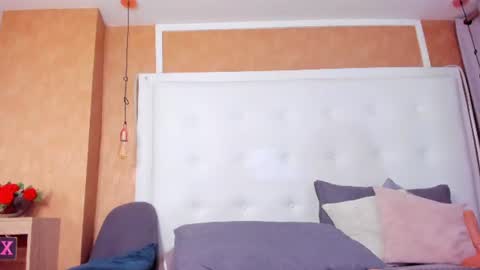evamilf24 online show from 07-25-26, 12:25