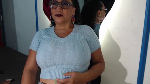 Snapshot of evamills1 chatting on 02-05-25, 07:53 Eva Mills online show from 02-05-25, 07:53