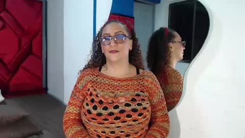 Snapshot of evamills1 chatting on 02-14-25, 07:44 Eva Mills online show from 02-14-25, 07:44