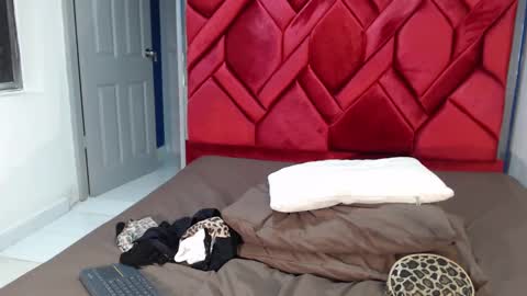 Snapshot of evamills1 chatting on 02-16-25, 02:54 Eva Mills online show from 02-16-25, 02:54