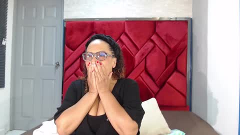 Snapshot of evamills1 chatting on 03-05-25, 08:42 Eva Mills online show from 03-05-25, 08:42