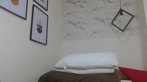 Snapshot of evamills1 chatting on 10-30-25, 09:26 Eva Mills online show from 10-30-25, 09:26