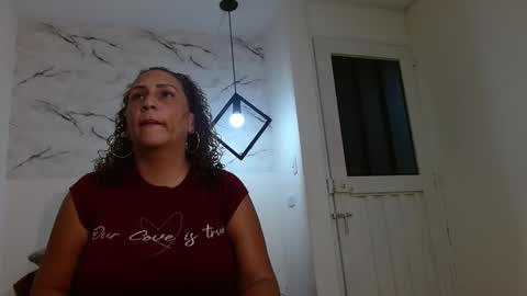 Snapshot of evamills1 chatting on 11-22-25, 08:52 Eva Mills online show from 11-22-25, 08:52