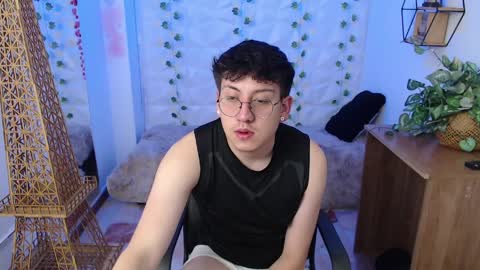 Evan online show from 04-01-26, 12:39