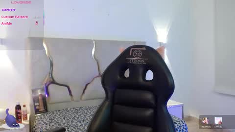 Snapshot of evan_tay chatting on 02-13-26, 03:02 evan_tay online show from 02-13-26, 03:02