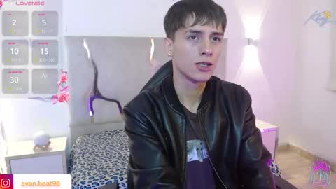 Snapshot of evan_tay chatting on 02-16-26, 03:13 evan_tay online show from 02-16-26, 03:13