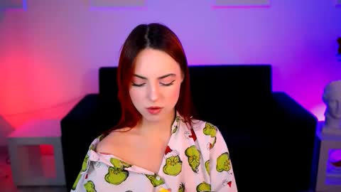 Eva  online show from 12-20-25, 06:37