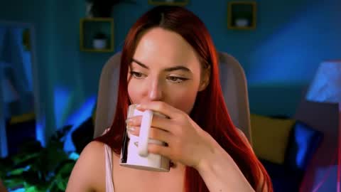 Eva  online show from 04-25-26, 01:14