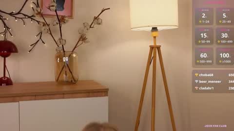 Snapshot of evangel1ne chatting on 12-22-24, 11:33 evangel1ne online show from 12-22-24, 11:33