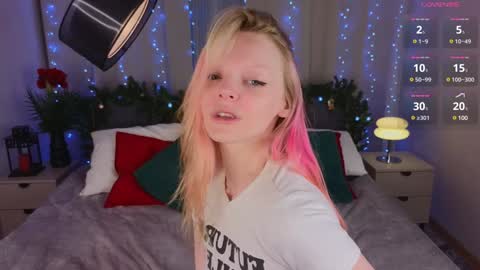 Snapshot of evangel1ne chatting on 12-27-24, 06:35 evangel1ne online show from 12-27-24, 06:35