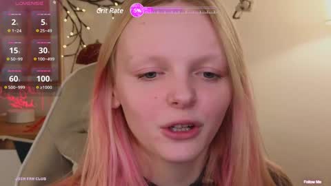 Snapshot of evangel1ne chatting on 01-03-25, 09:25 evangel1ne online show from 01-03-25, 09:25