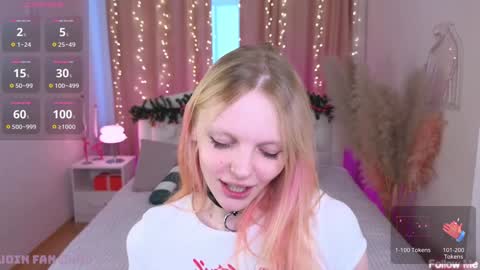 Snapshot of evangel1ne chatting on 01-10-25, 11:11 evangel1ne online show from 01-10-25, 11:11