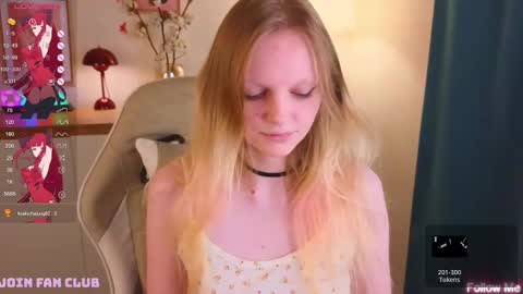 Snapshot of evangel1ne chatting on 11-29-25, 12:13 evangel1ne online show from 11-29-25, 12:13