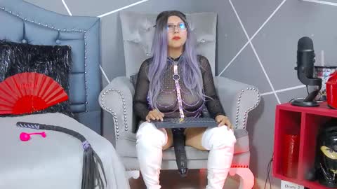 Snapshot of evangeline_17 chatting on 02-18-25, 02:16 Miss Evangeline online show from 02-18-25, 02:16