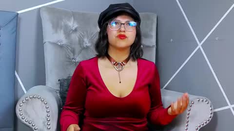 Snapshot of evangeline_17 chatting on 03-01-25, 03:32 Miss Evangeline online show from 03-01-25, 03:32