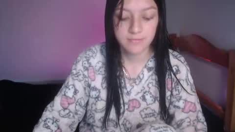 eva  online show from 11-25-25, 03:06