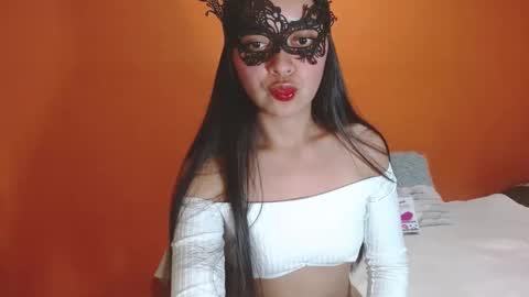 evangelinne_01 online show from 11-09-25, 10:19