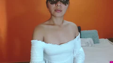 evangelinne_01 online show from 11-16-25, 03:28