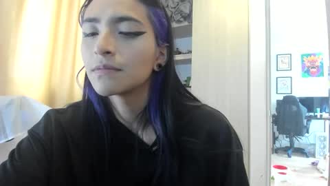 Evangelline online show from 04-23-26, 03:58