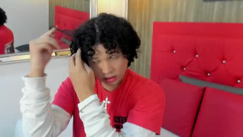 Evann  online show from 04-12-26, 03:22