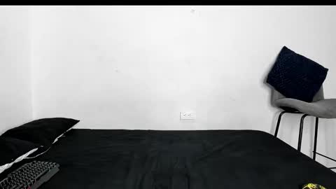 Snapshot of evans_collins24 chatting on 01-31-26, 10:41 Evans collins24 online show from 01-31-26, 10:41