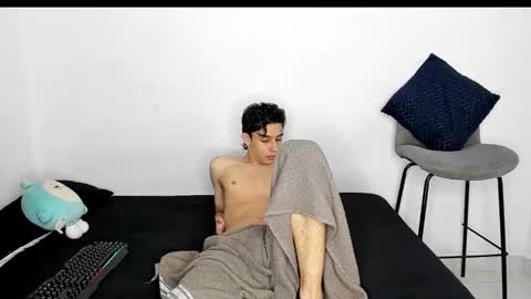 Snapshot of evans_collins24 chatting on 03-13-26, 07:42 Evans collins24 online show from 03-13-26, 07:42