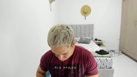 Evan online show from 05-25-26, 08:31
