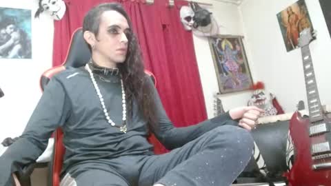 evans_xy online show from 04-22-26, 01:41