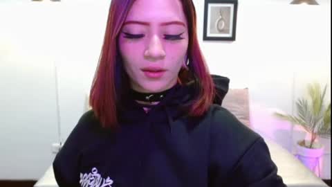 Evanssa lx online show from 12-14-25, 01:27