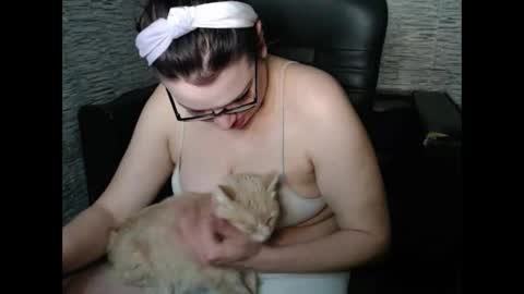 Snapshot of evanymphos chatting on 01-21-25, 08:43 Eva online show from 01-21-25, 08:43