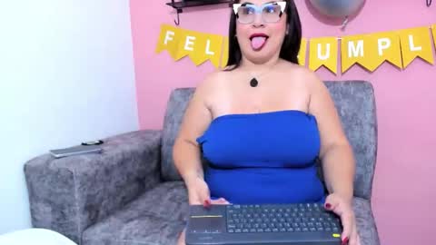 Snapshot of evapalmer_1 chatting on 10-30-25, 09:22 evapalmer_1 online show from 10-30-25, 09:22