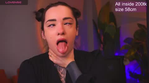 Eva online show from 04-19-26, 02:00